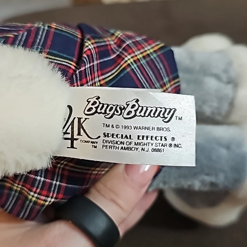 1992 24K Warner Bros Bugs Bunny Golfer Striped Shorts Plush Stuffed 14" - Picture 6 of 6